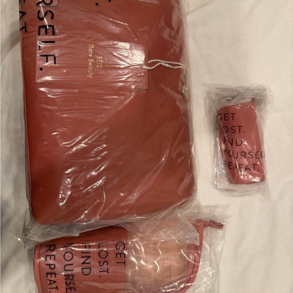 BEIS x Rare Beauty Travel Set - Picture 5 of 5
